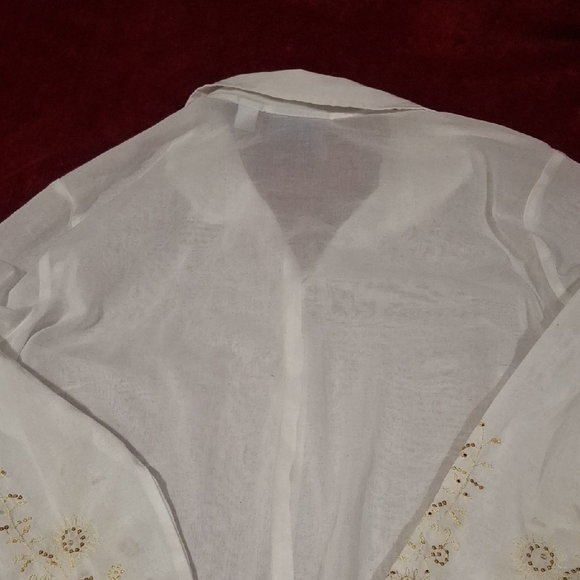 JH Collectibles White Blouse with Gold Embroidery - Picture 8 of 8